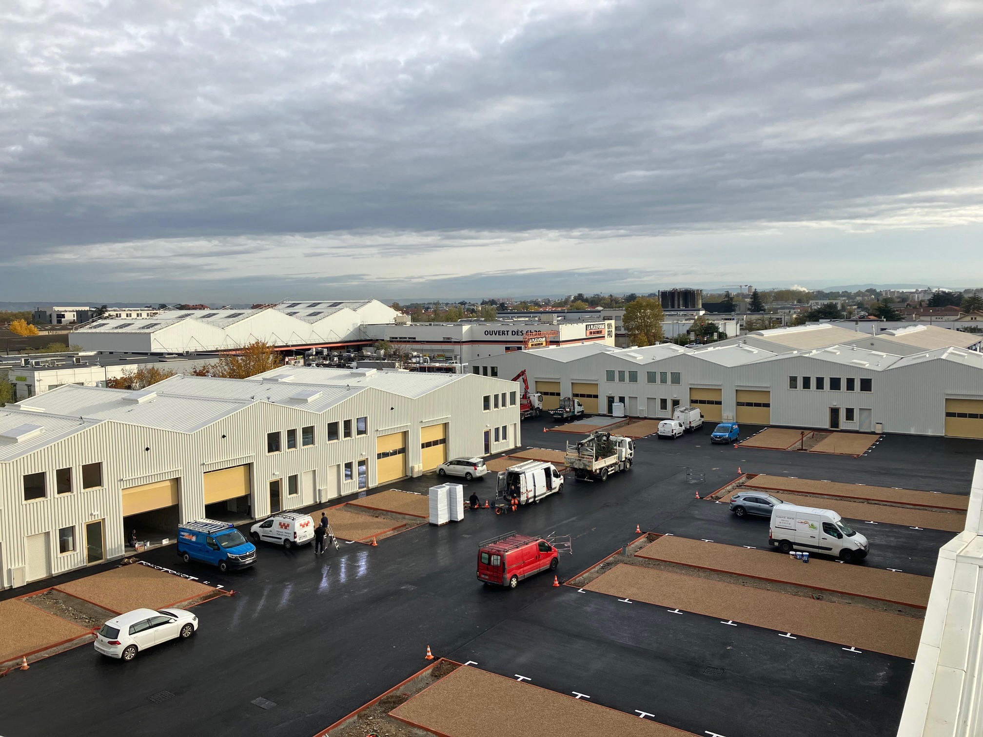 Les Portes de la Soie